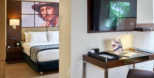 hotel room image