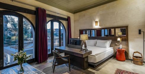 hotel room image