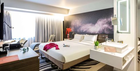 hotel room image
