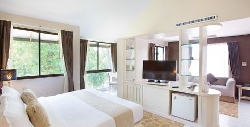 hotel room image