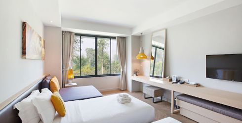 hotel room image