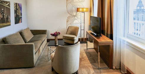 hotel room image