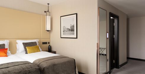 hotel room image