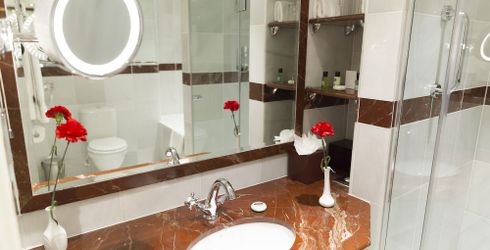 hotel room image