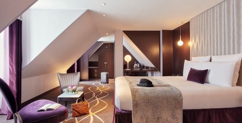 hotel room image