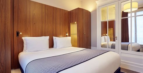 hotel room image