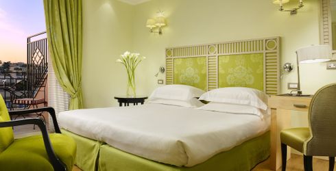 hotel room image