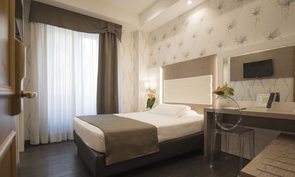 Hotel Diana Roof Garden hotel in Rome