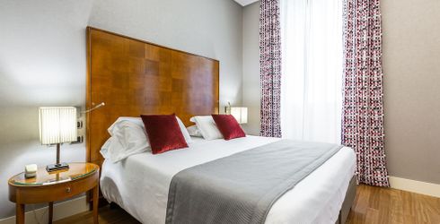 hotel room image