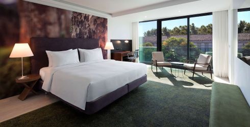 hotel room image