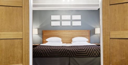 hotel room image