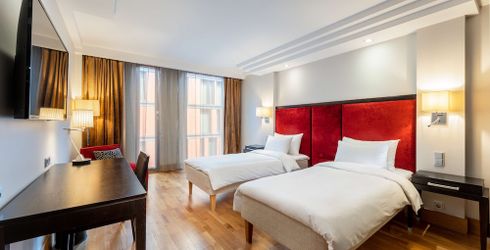 hotel room image