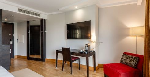 hotel room image