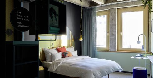hotel room image