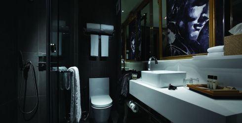 hotel room image