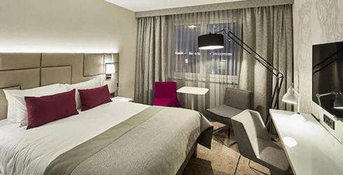 hotel room image