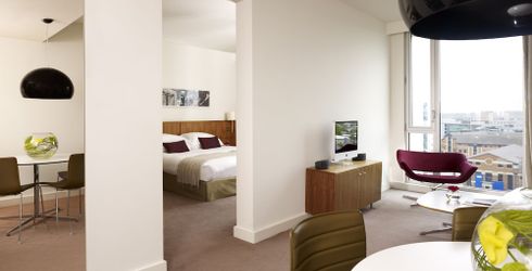 hotel room image