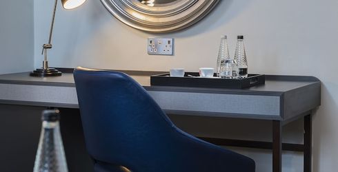 hotel room image