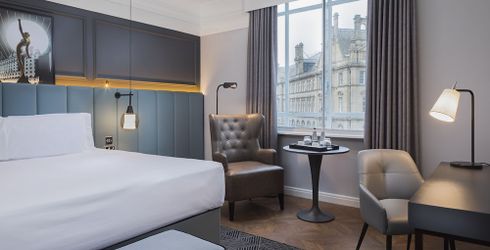 hotel room image
