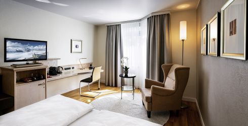 hotel room image