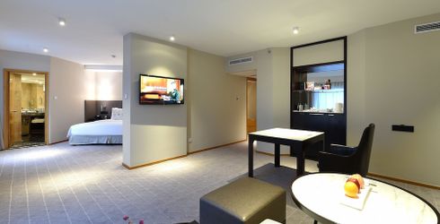 hotel room image