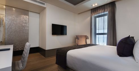hotel room image