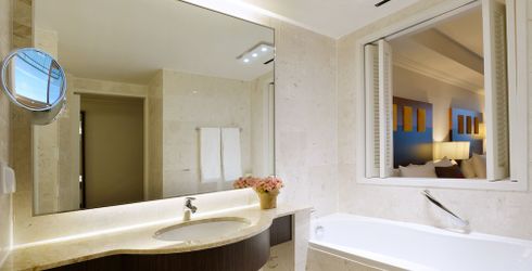 hotel room image