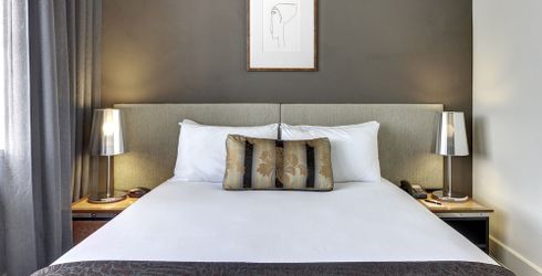 hotel room image