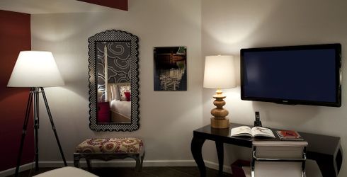 hotel room image