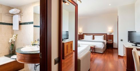 hotel room image