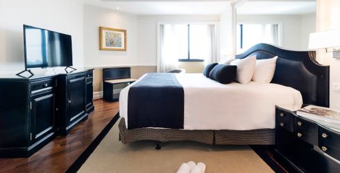 hotel room image