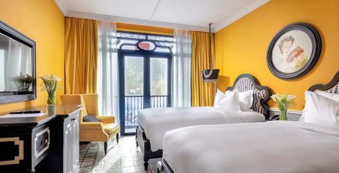 hotel room image
