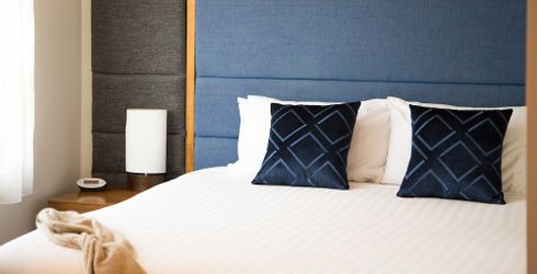 hotel room image