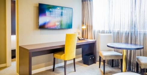 hotel room image