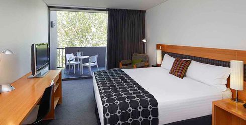hotel room image