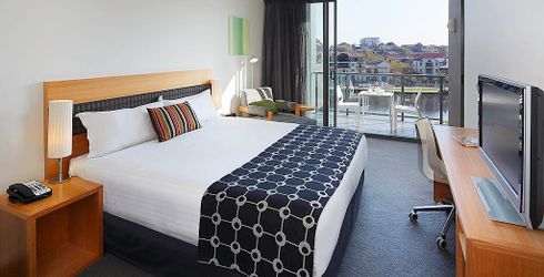 hotel room image