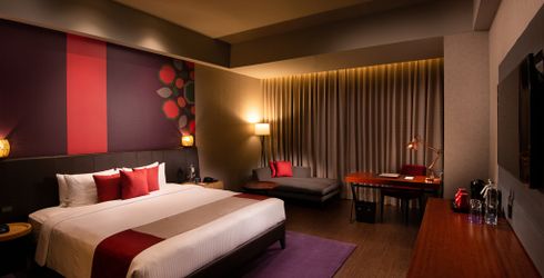 hotel room image
