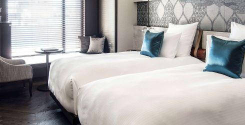 hotel room image