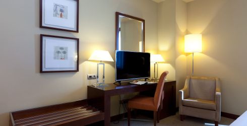 hotel room image
