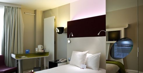 hotel room image