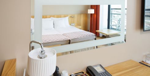 hotel room image