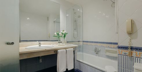 hotel room image