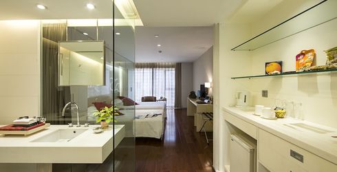 hotel room image