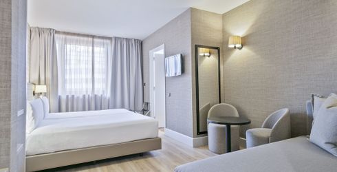 hotel room image