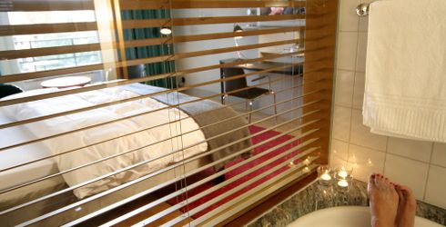hotel room image