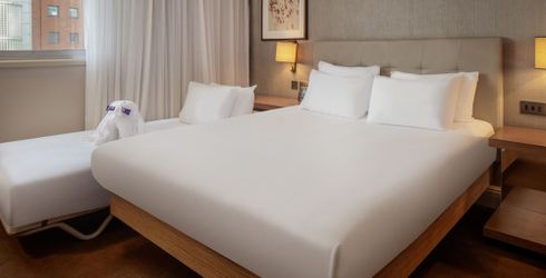 hotel room image