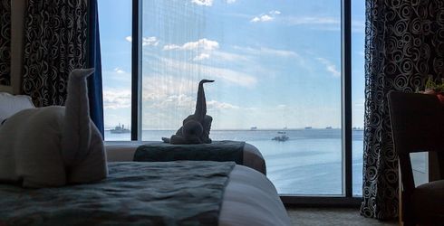 hotel room image
