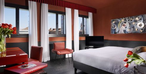 hotel room image
