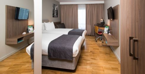 hotel room image