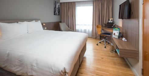 hotel room image